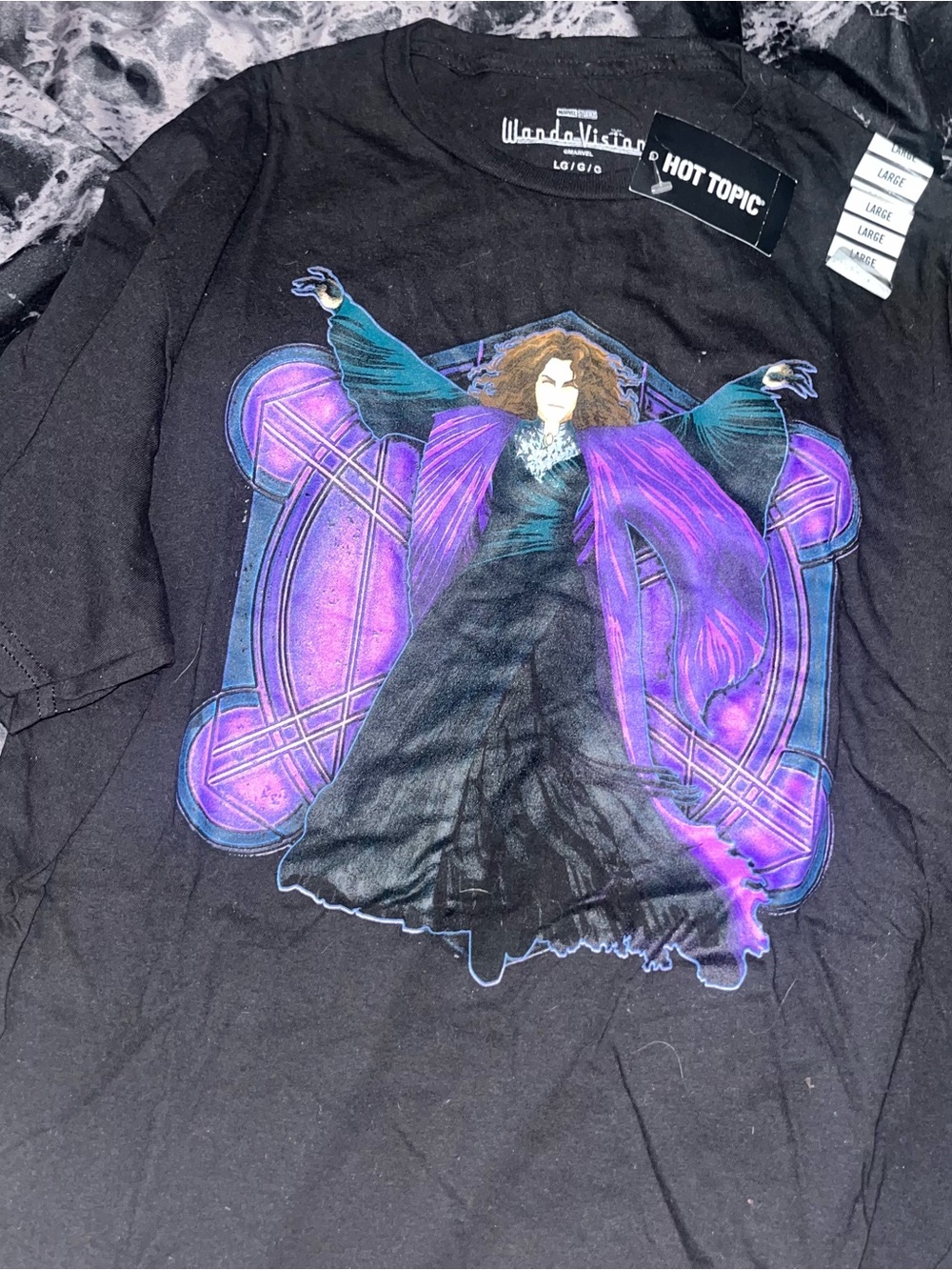 WandaVision Graphic Tee — Black with Purple Accents (Hot Topic) size large nwt